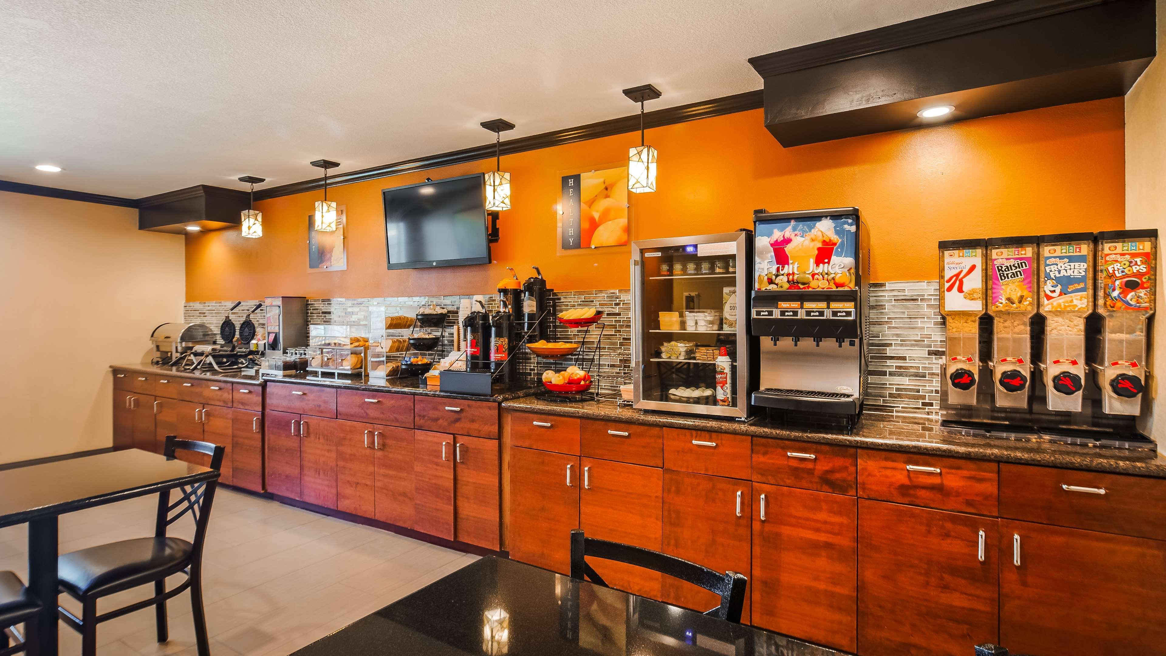 Best Western Plus Twin View Inn And Suites Redding Ngoại thất bức ảnh