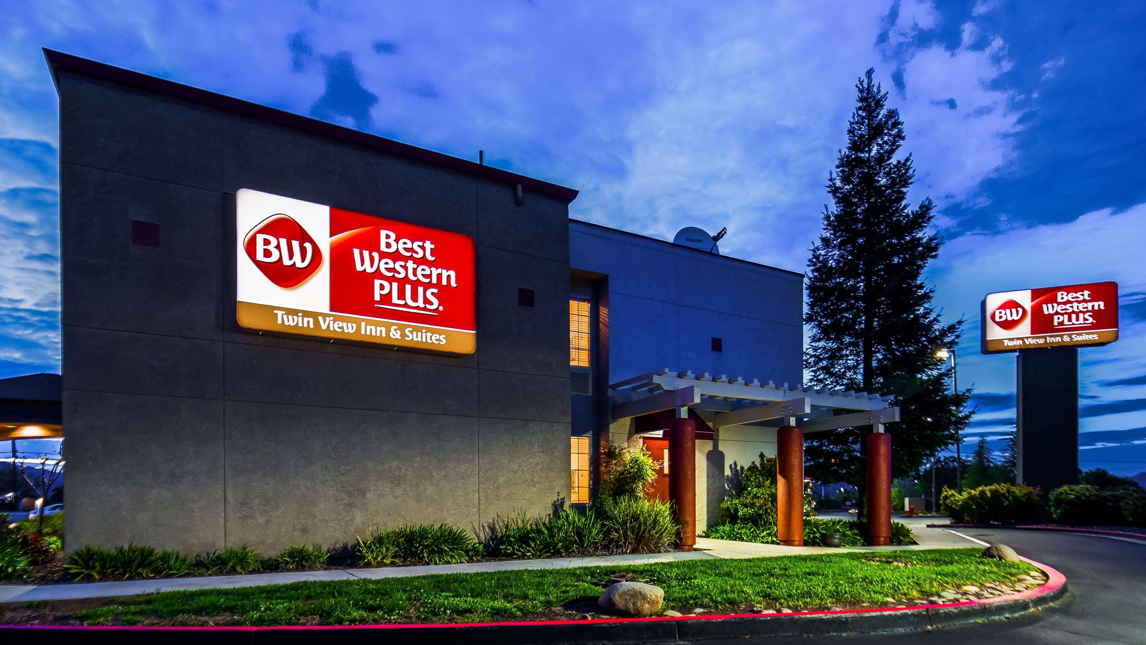 Best Western Plus Twin View Inn And Suites Redding Ngoại thất bức ảnh