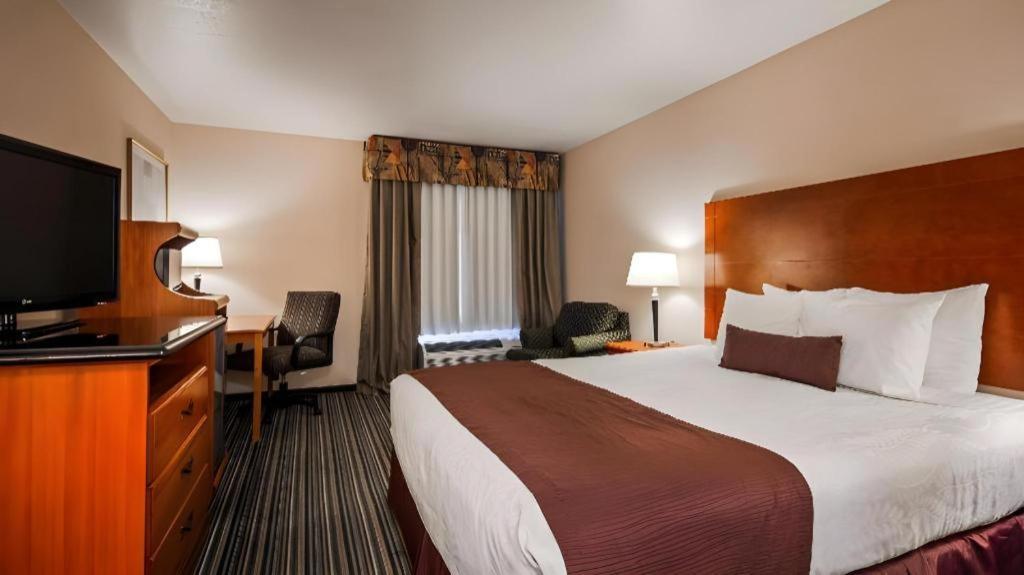 Best Western Plus Twin View Inn And Suites Redding Ngoại thất bức ảnh