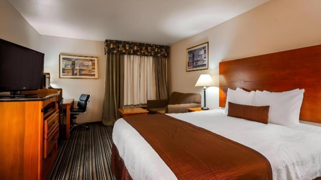 Best Western Plus Twin View Inn And Suites Redding Ngoại thất bức ảnh