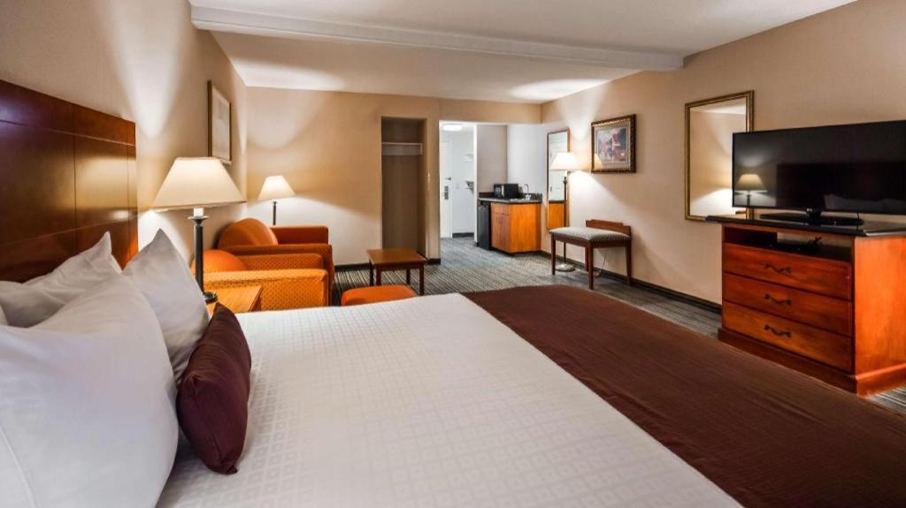 Best Western Plus Twin View Inn And Suites Redding Ngoại thất bức ảnh